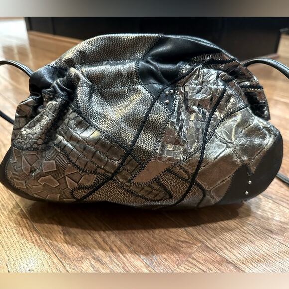 Vintage Handbags - Vintage 80s Clemente Black & Silver Metallic Snakeskin Leathe Purse Clutch, RARE